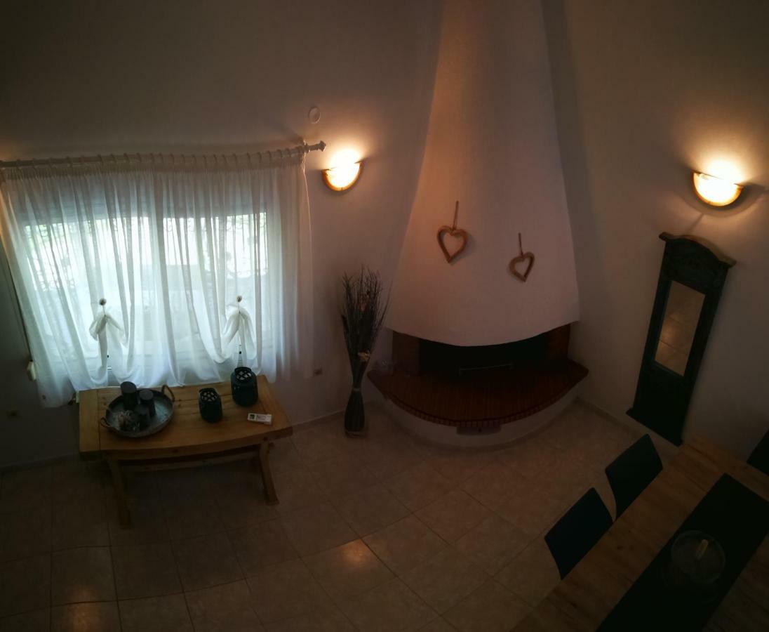 Nirvana House Sani  Exterior photo