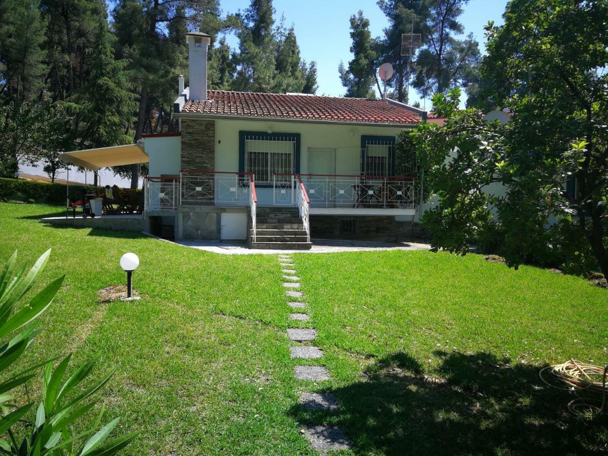 Nirvana House Sani  Exterior photo
