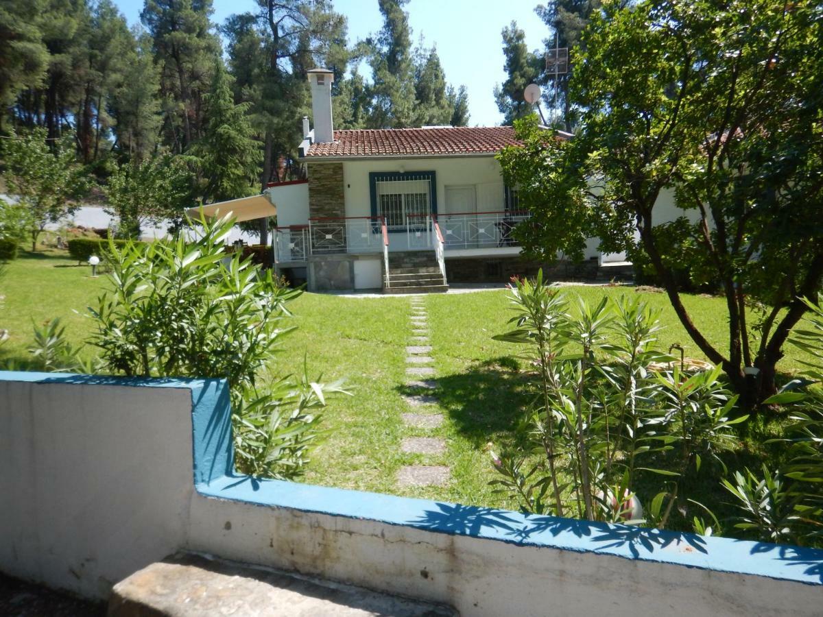 Nirvana House Sani  Exterior photo